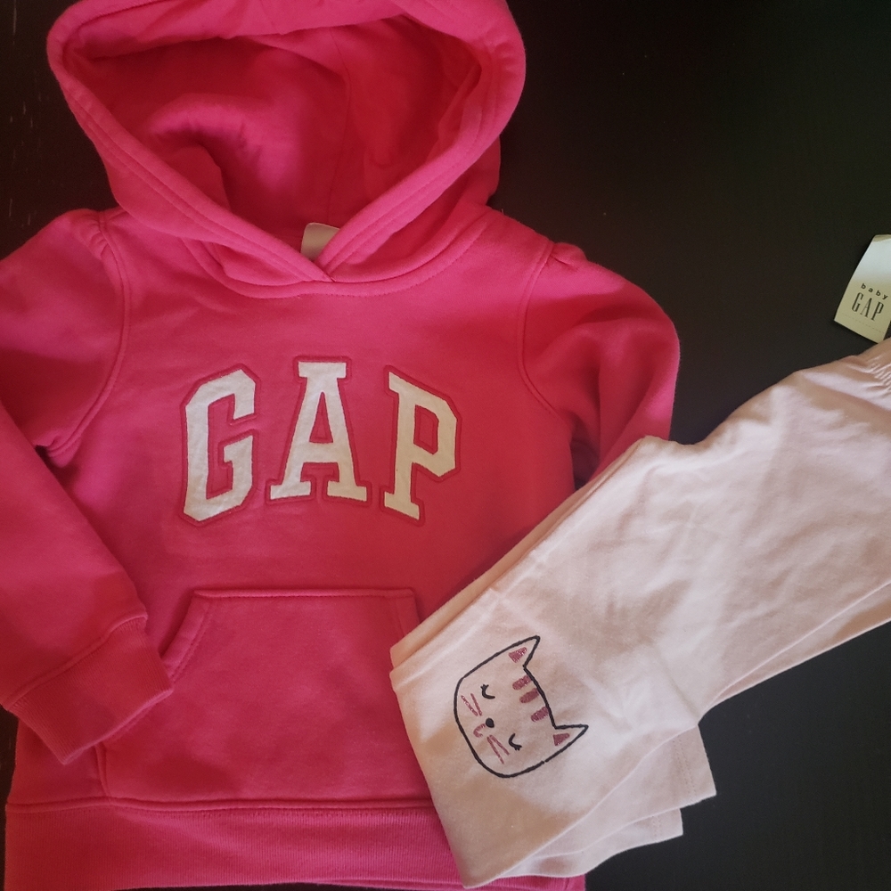 Baby gap logo sweater/ leggings